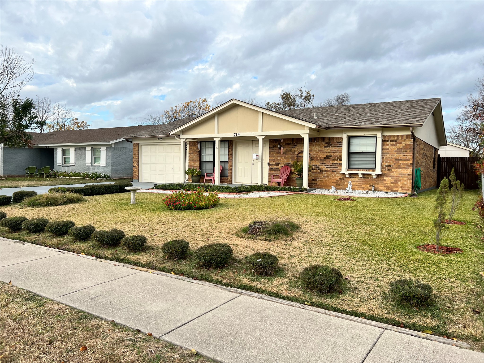 719 Idlewilde Drive Lewisville TX 75067
