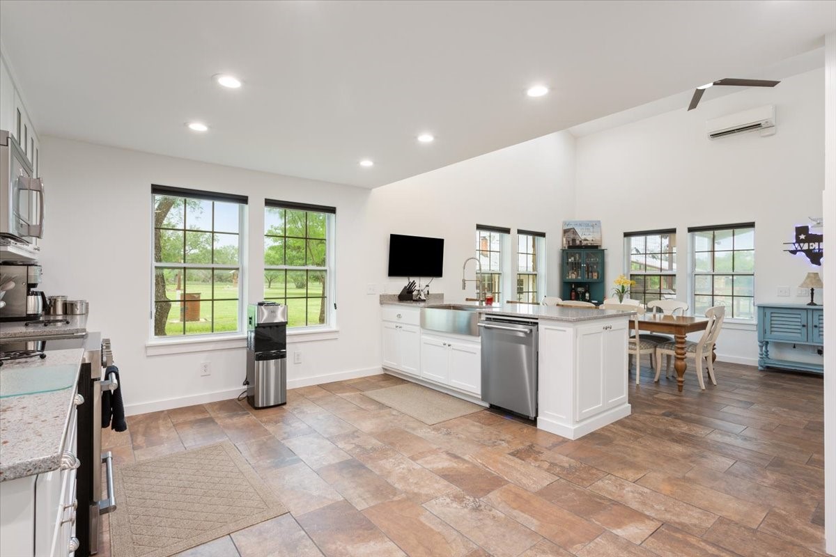 177 County Road 410 Goldthwaite TX 76844