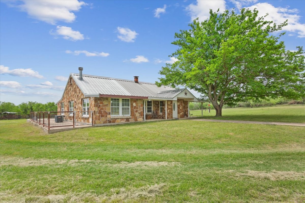 177 County Road 410 Goldthwaite TX 76844