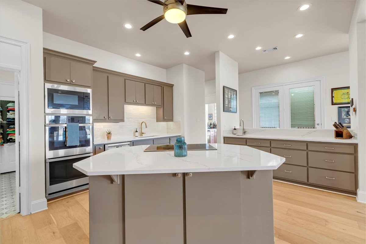 1426 Hidden Oaks Circle Corinth TX 76210
