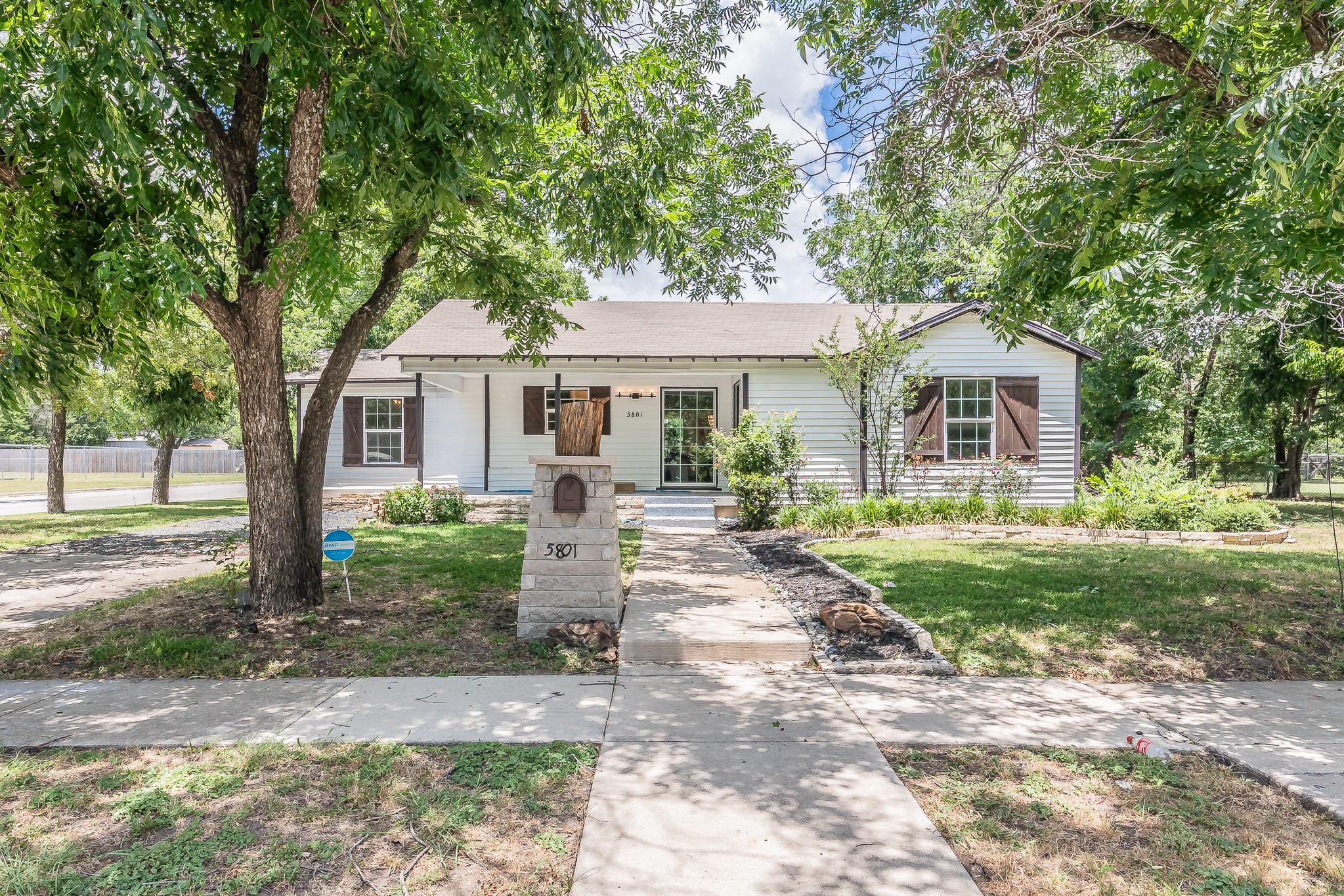 5801 Dana Drive Haltom City TX 76117
