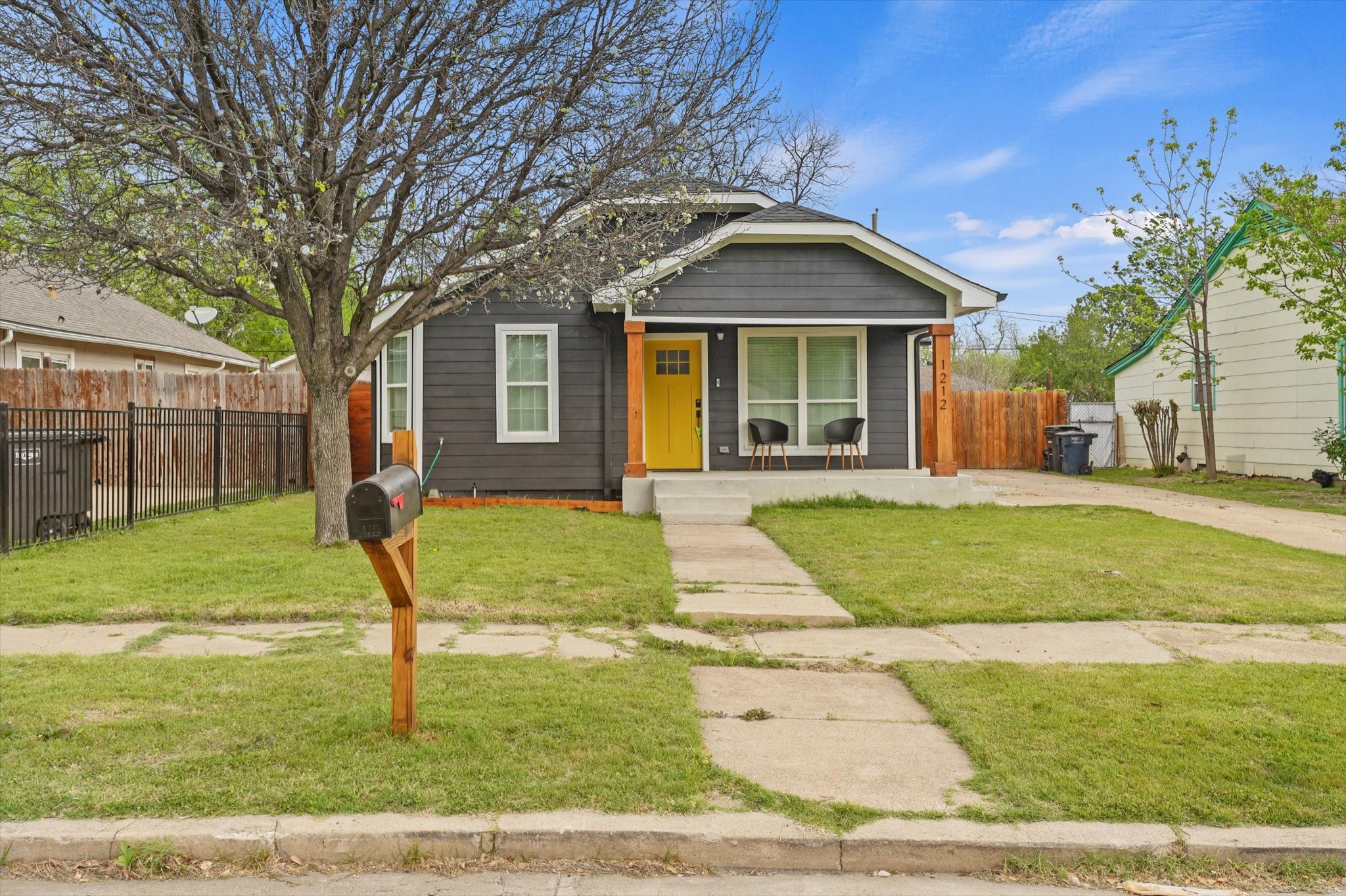 1212 Woodland Avenue Fort Worth TX 76110