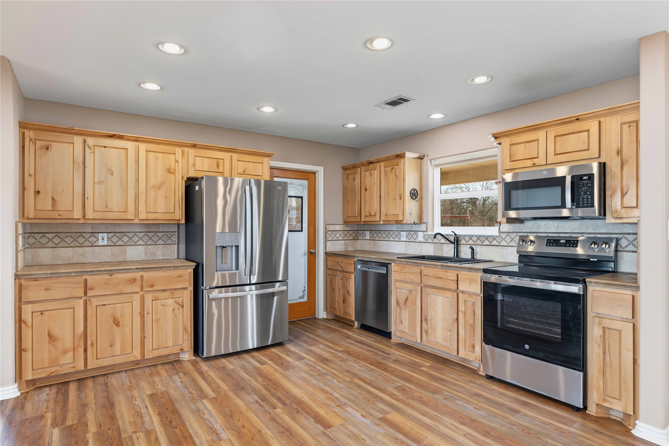 14202 County Road 421 May TX 76857