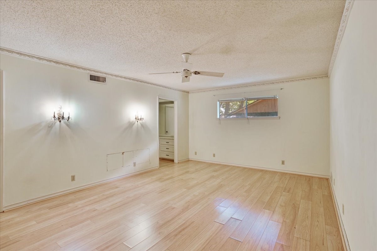 602 Queens Road Denison TX 75020