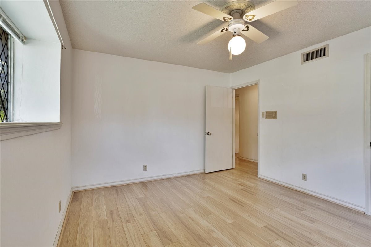 602 Queens Road Denison TX 75020