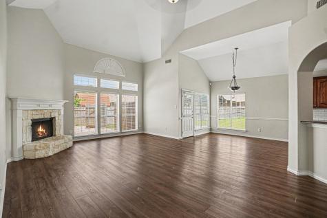 1105 Blaze Court Midlothian TX 76065