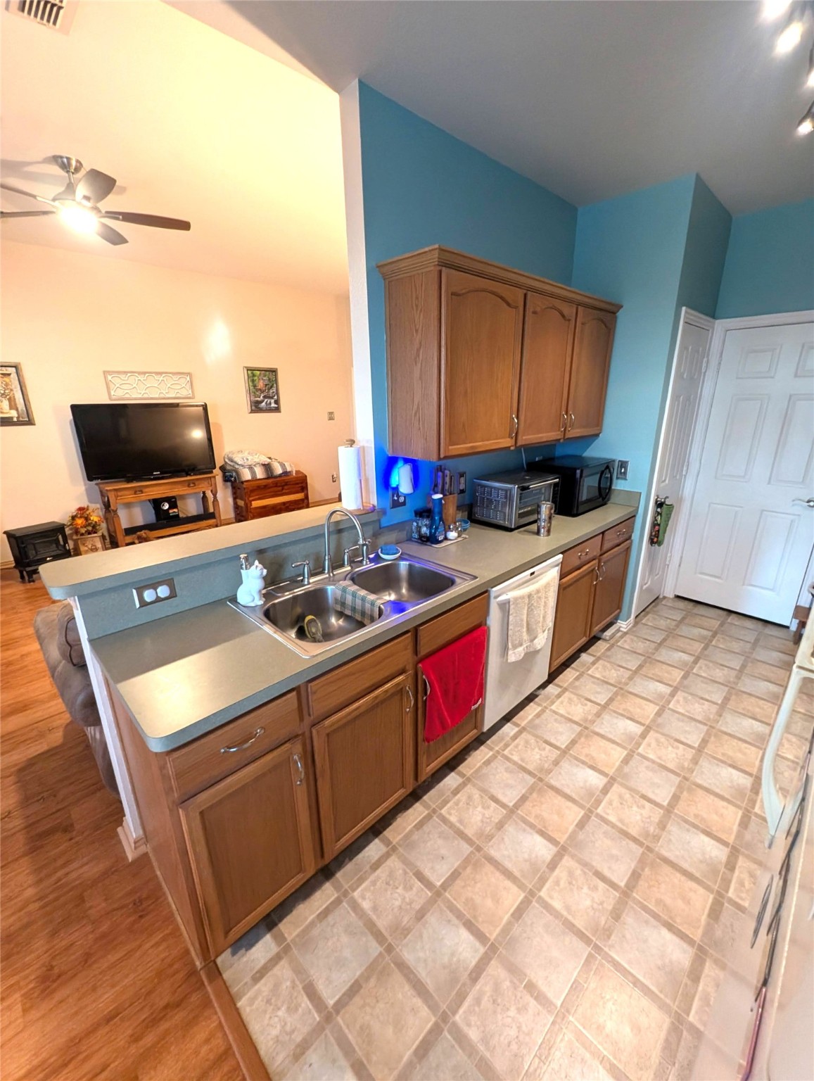 3404 Austin Street Gainesville TX 76240