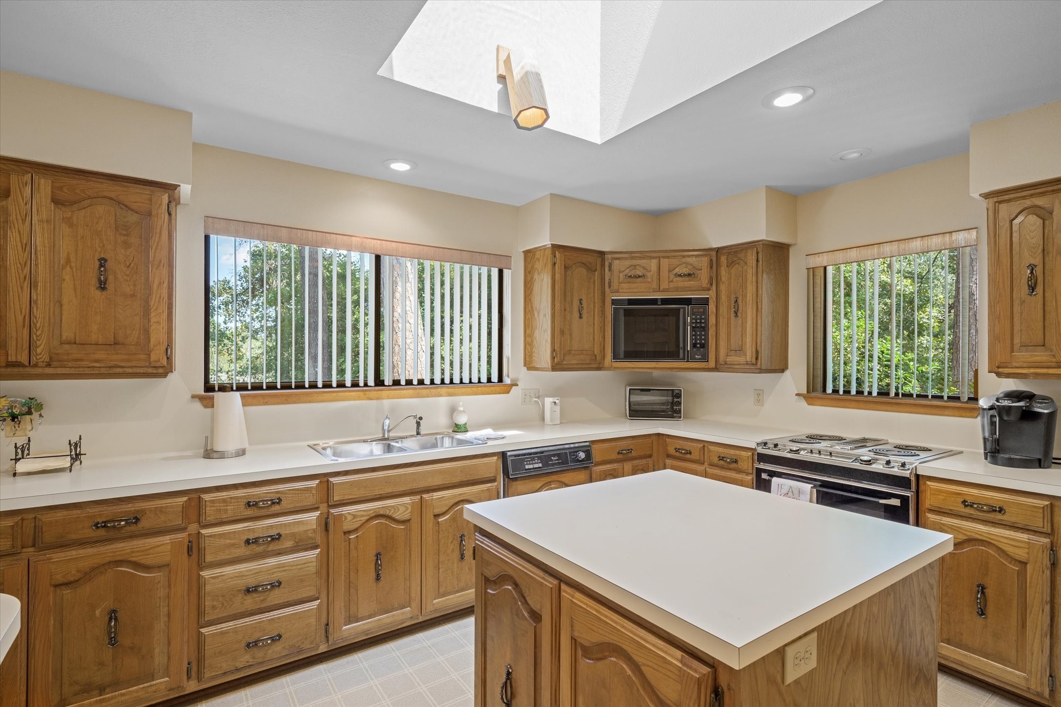 257 Peaceful Woods Trail Holly Lake Ranch TX 75765