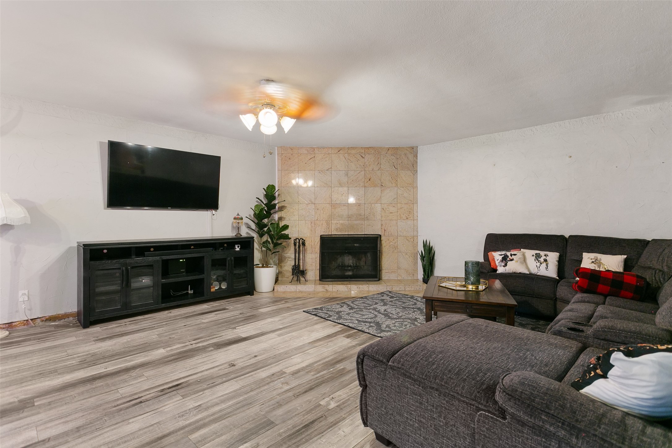 6608 Mccoy Court Watauga TX 76148