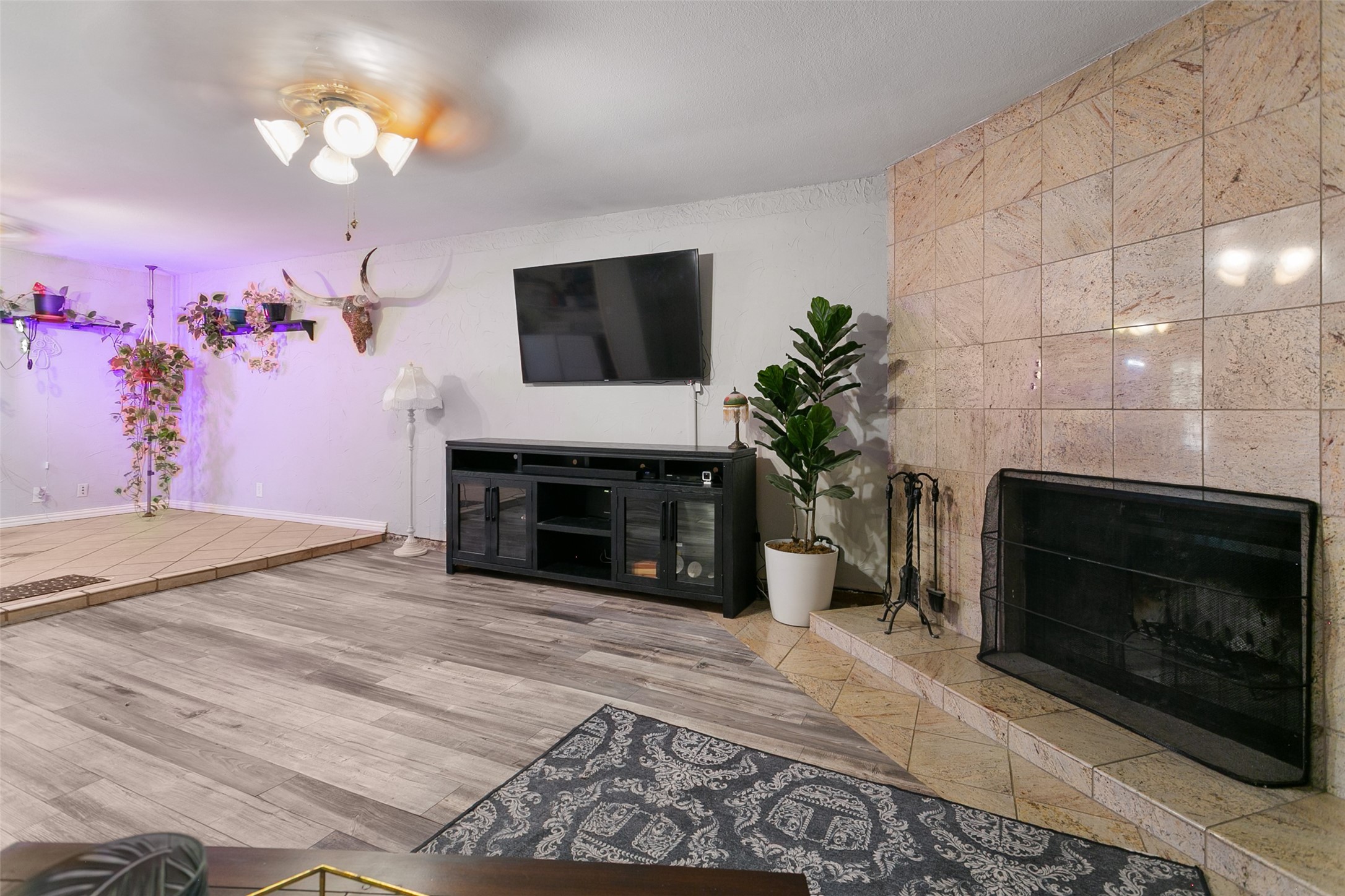 6608 Mccoy Court Watauga TX 76148