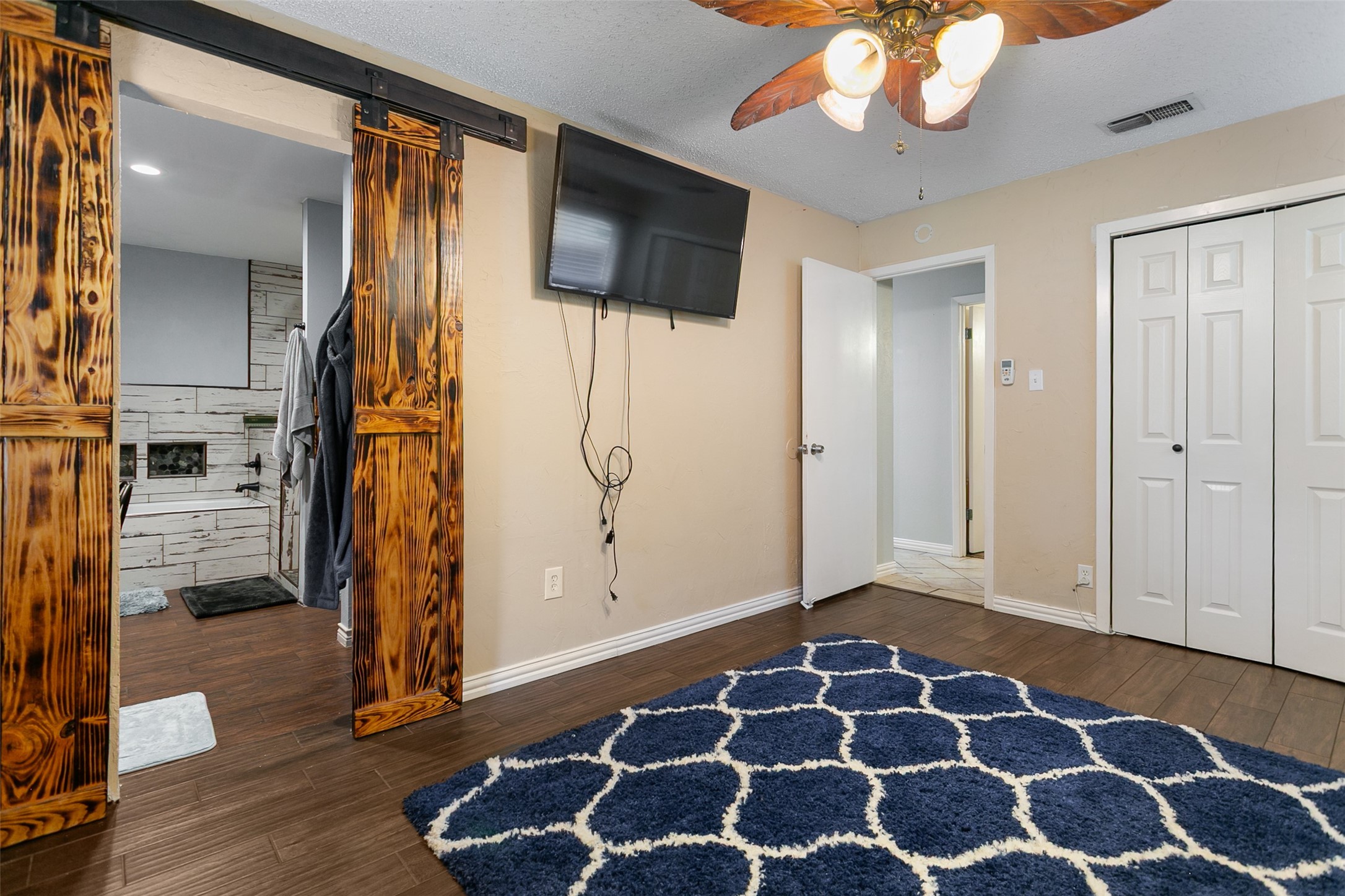 6608 Mccoy Court Watauga TX 76148