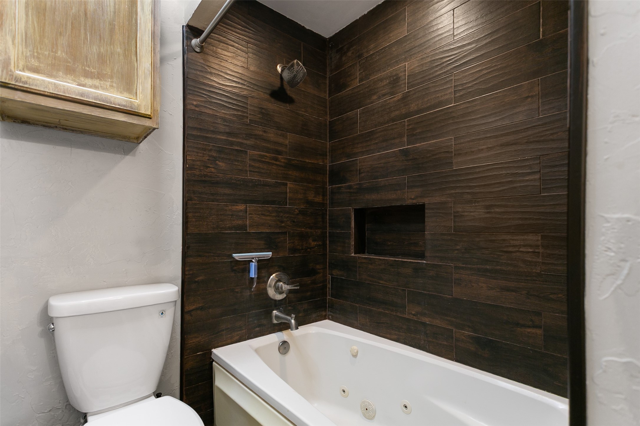 6608 Mccoy Court Watauga TX 76148