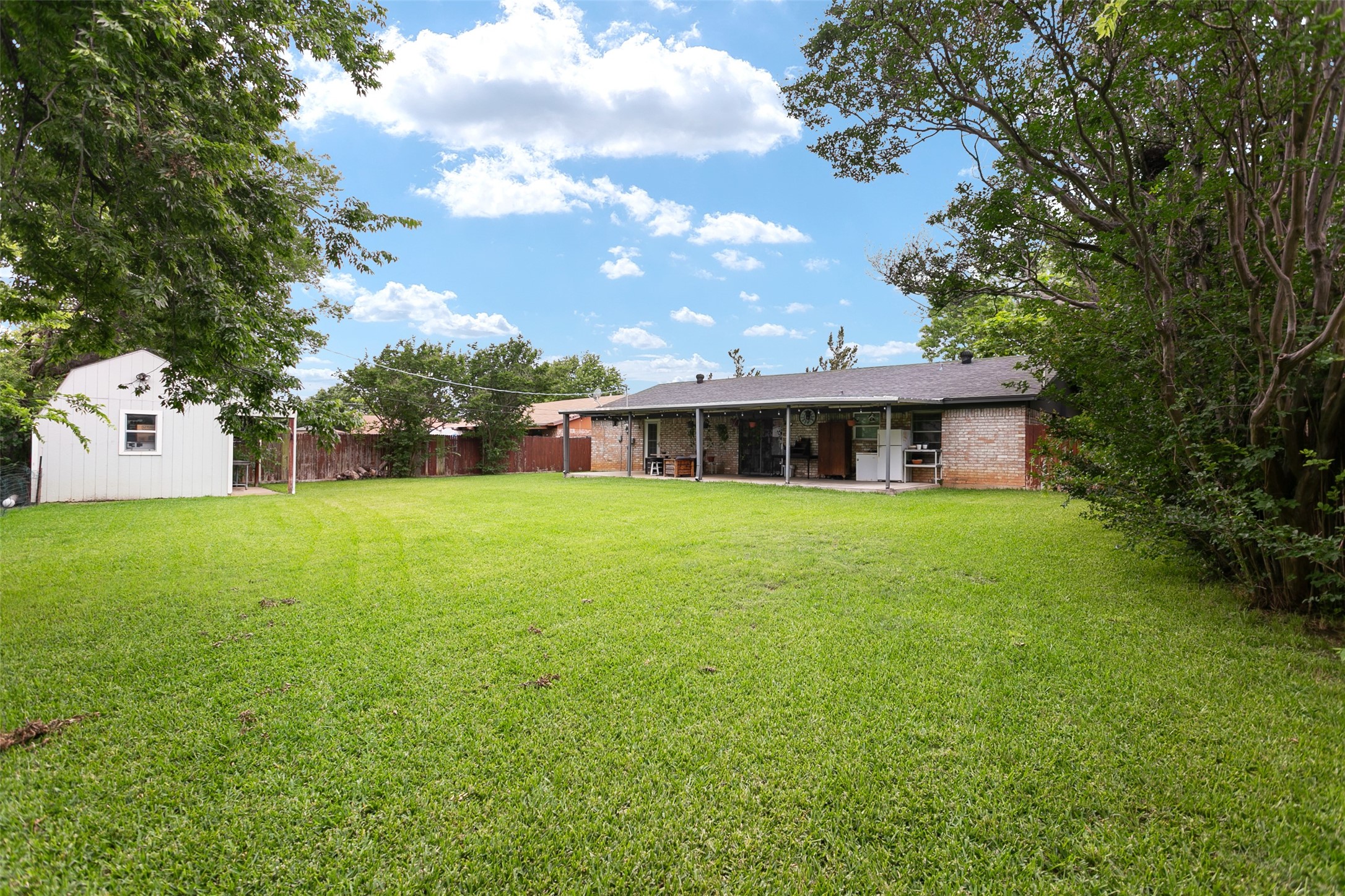 6608 Mccoy Court Watauga TX 76148