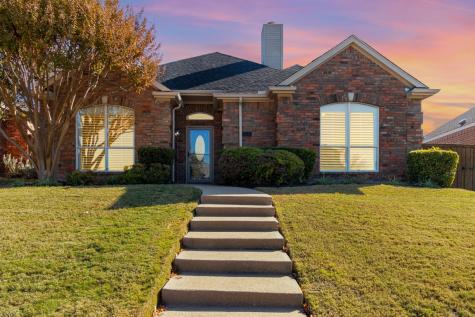2546 Plumdale Drive Carrollton TX 75006