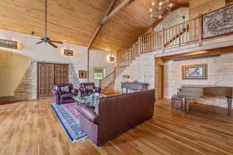 5905 N Us Highway 281 (172) Hamilton TX 76531