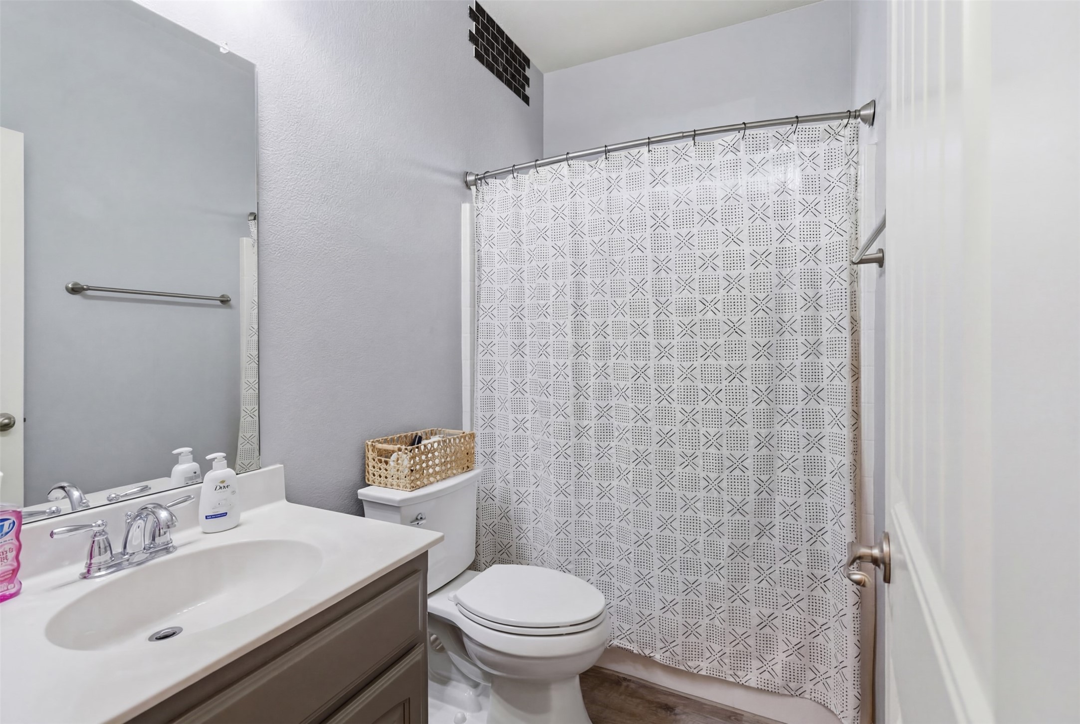 10928 Middleglen Road Fort Worth TX 76052