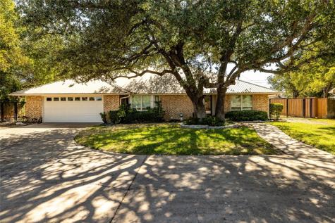 911 W Russell Street Weatherford TX 76086