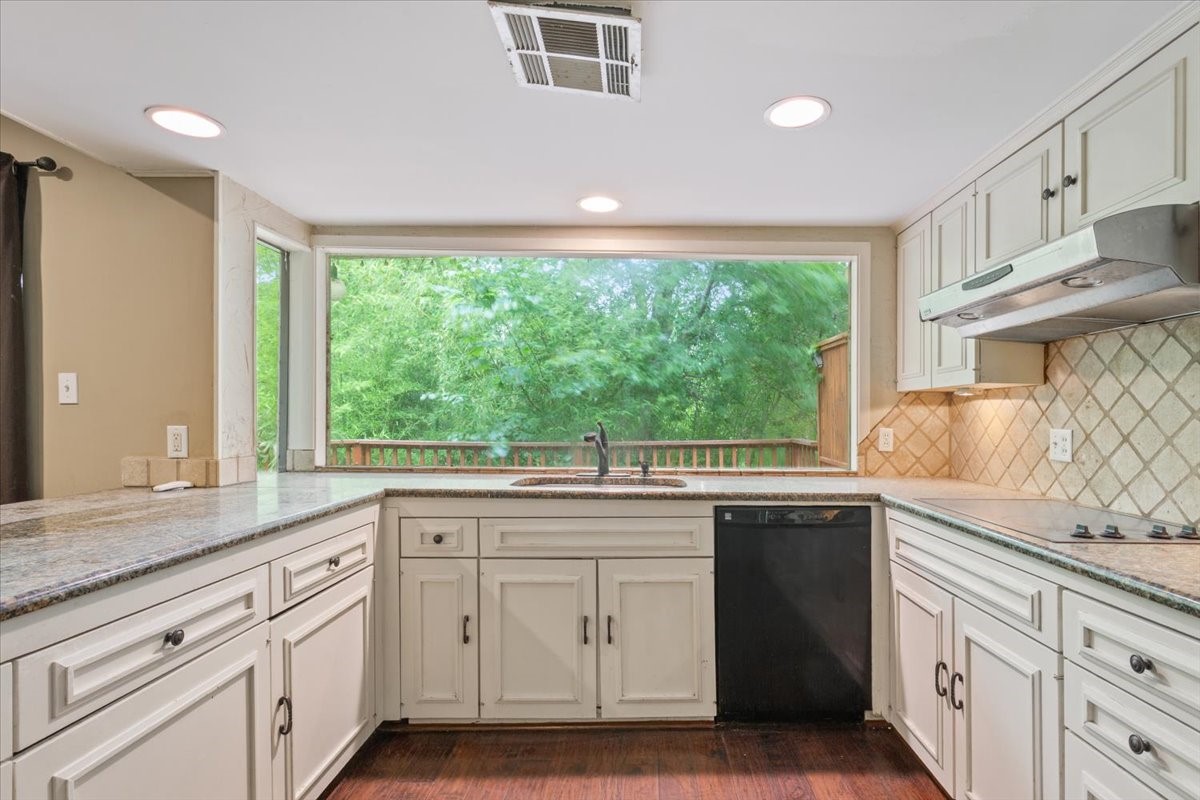 4312 Village Oak Drive Waco TX 76710