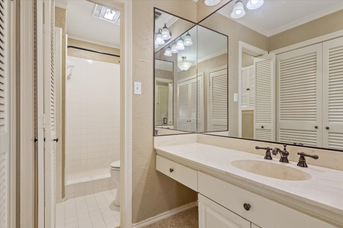 4312 Village Oak Drive Waco TX 76710