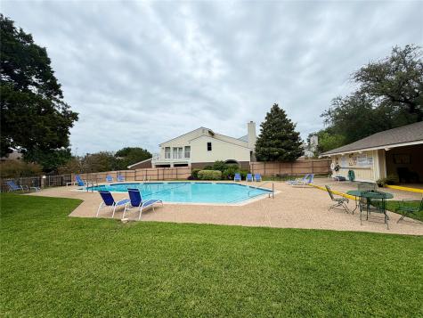 4312 Village Oak Drive Waco TX 76710