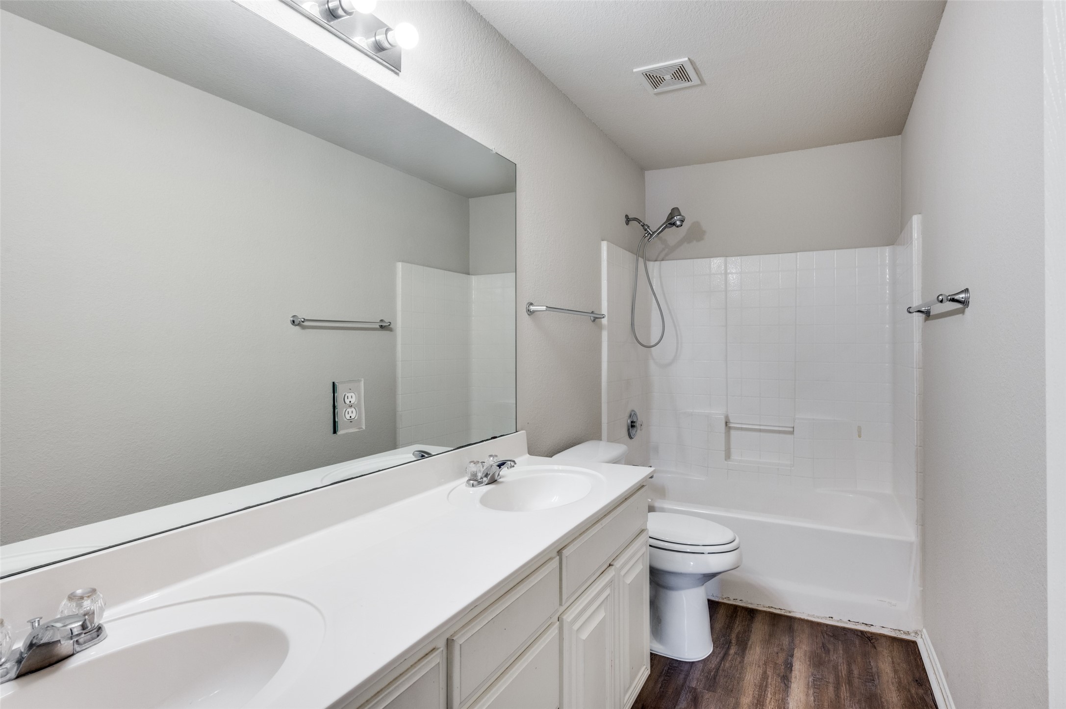 4512 Wheatland Drive Fort Worth TX 76179