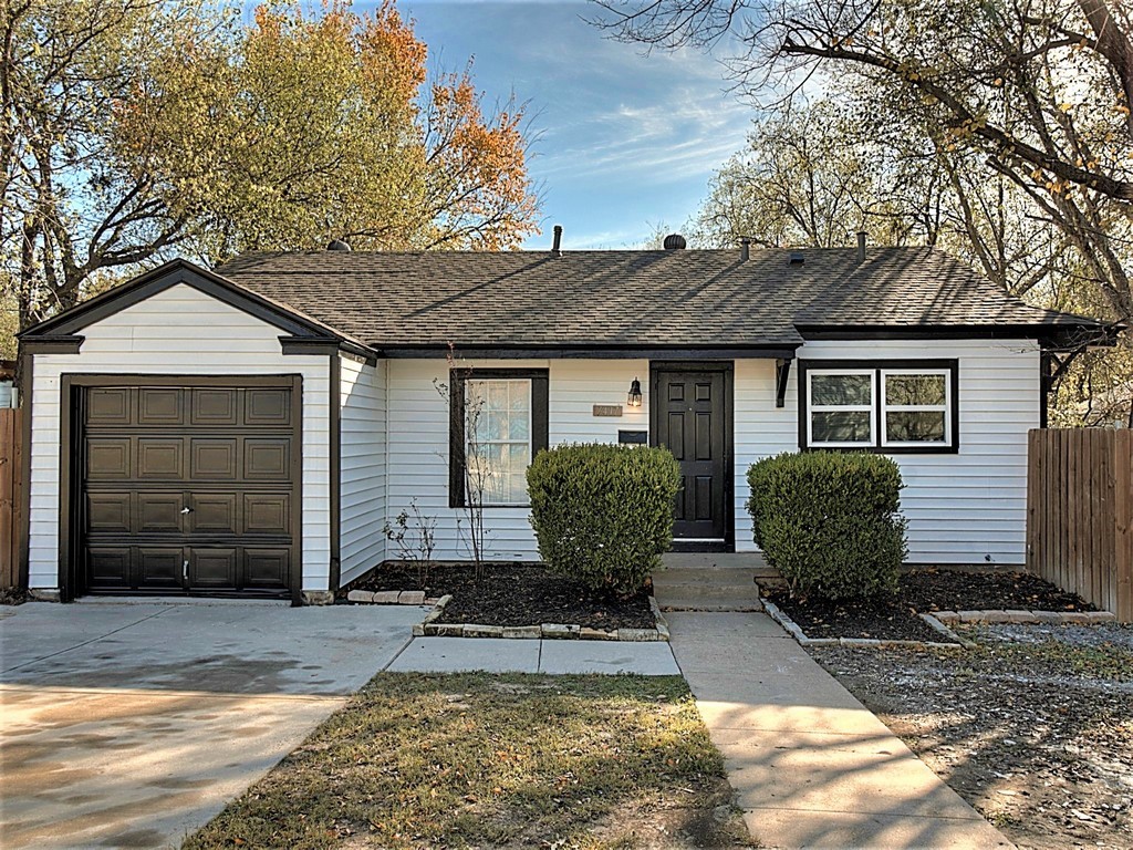 7417 Gaston Avenue Fort Worth TX 76116