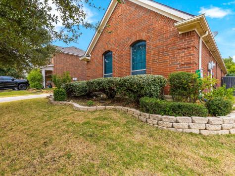 1301 Litchfield Lane Burleson TX 76028