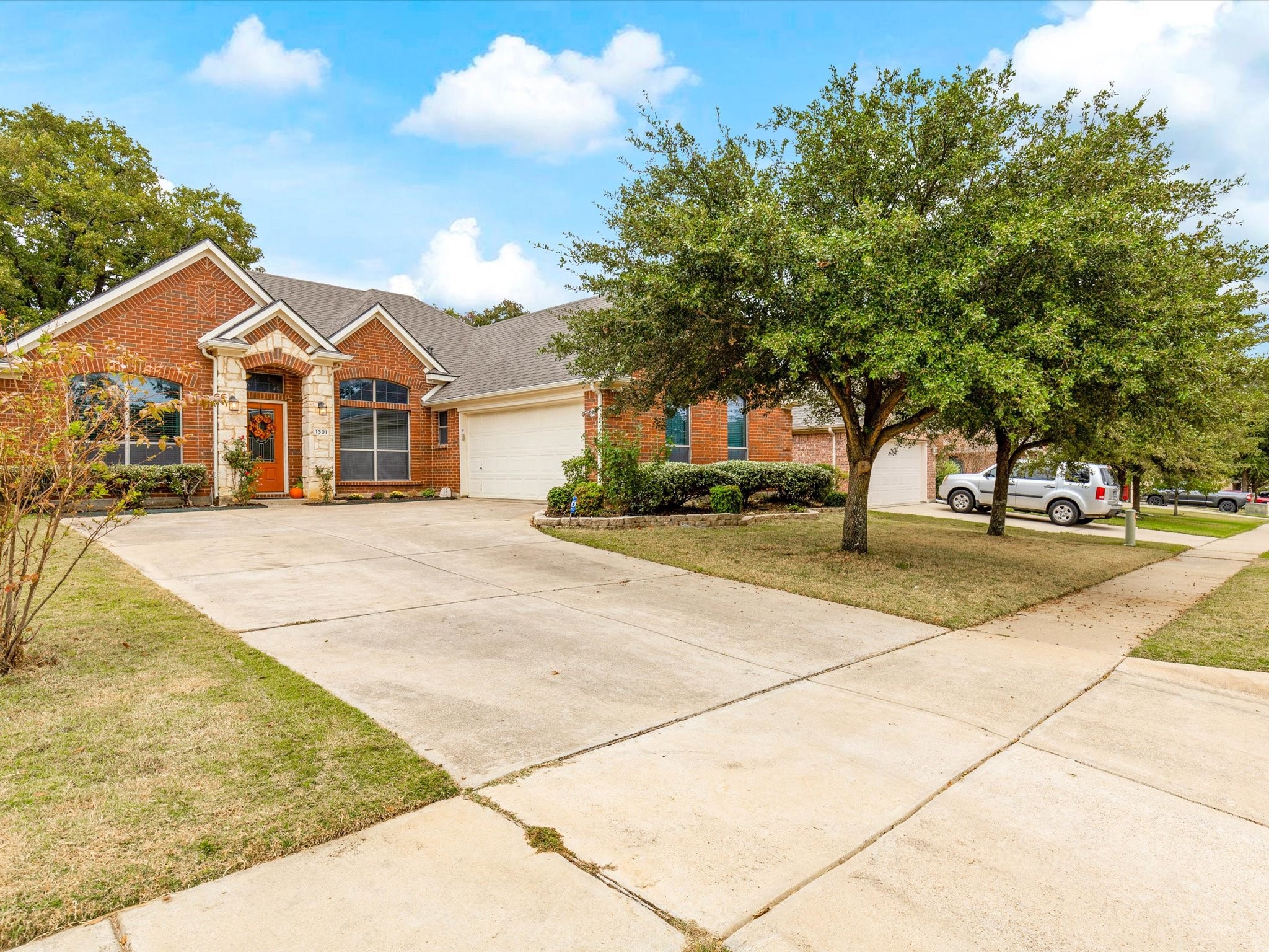 1301 Litchfield Lane Burleson TX 76028