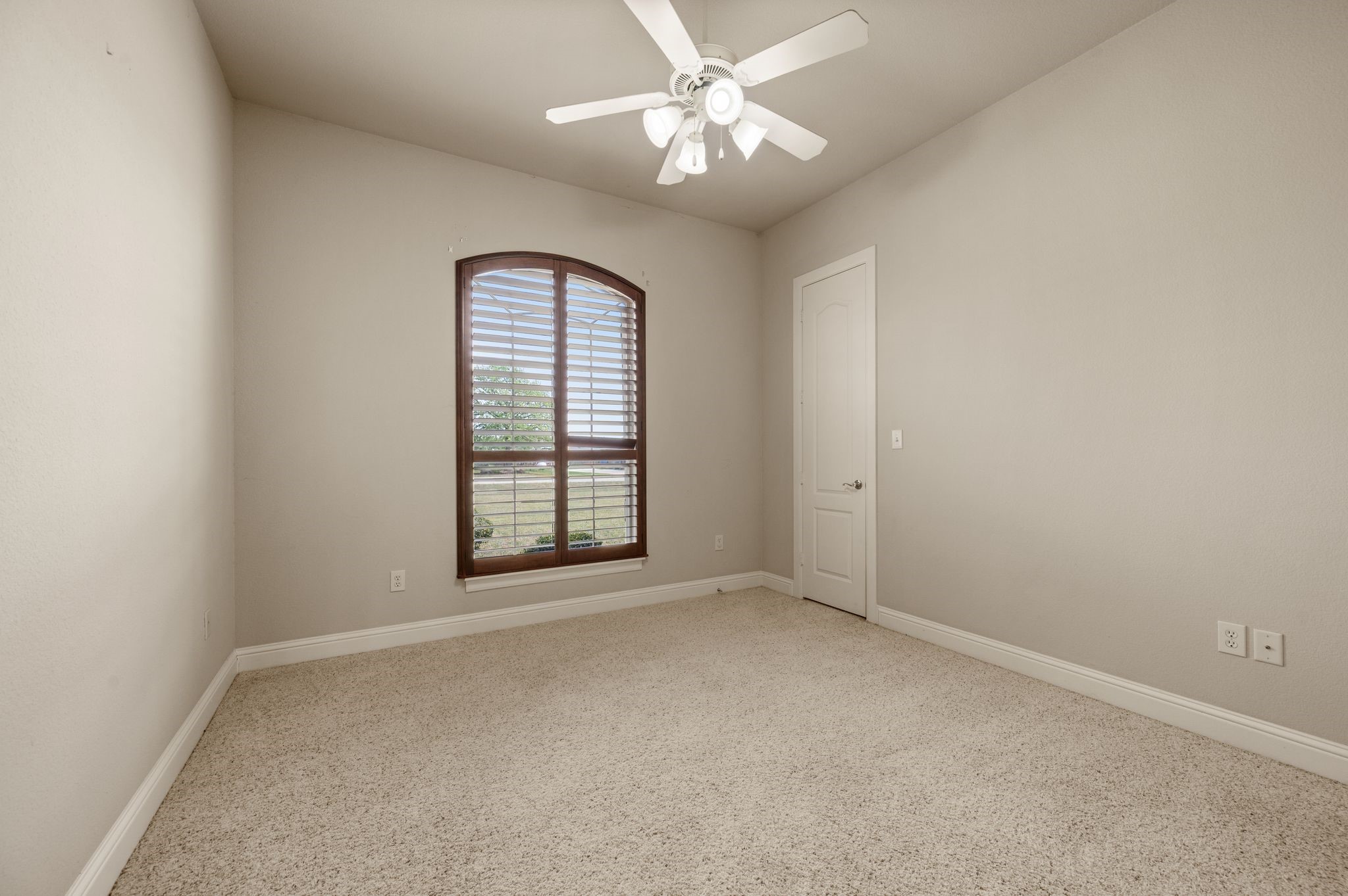 13851 Megan Drive Justin TX 76247