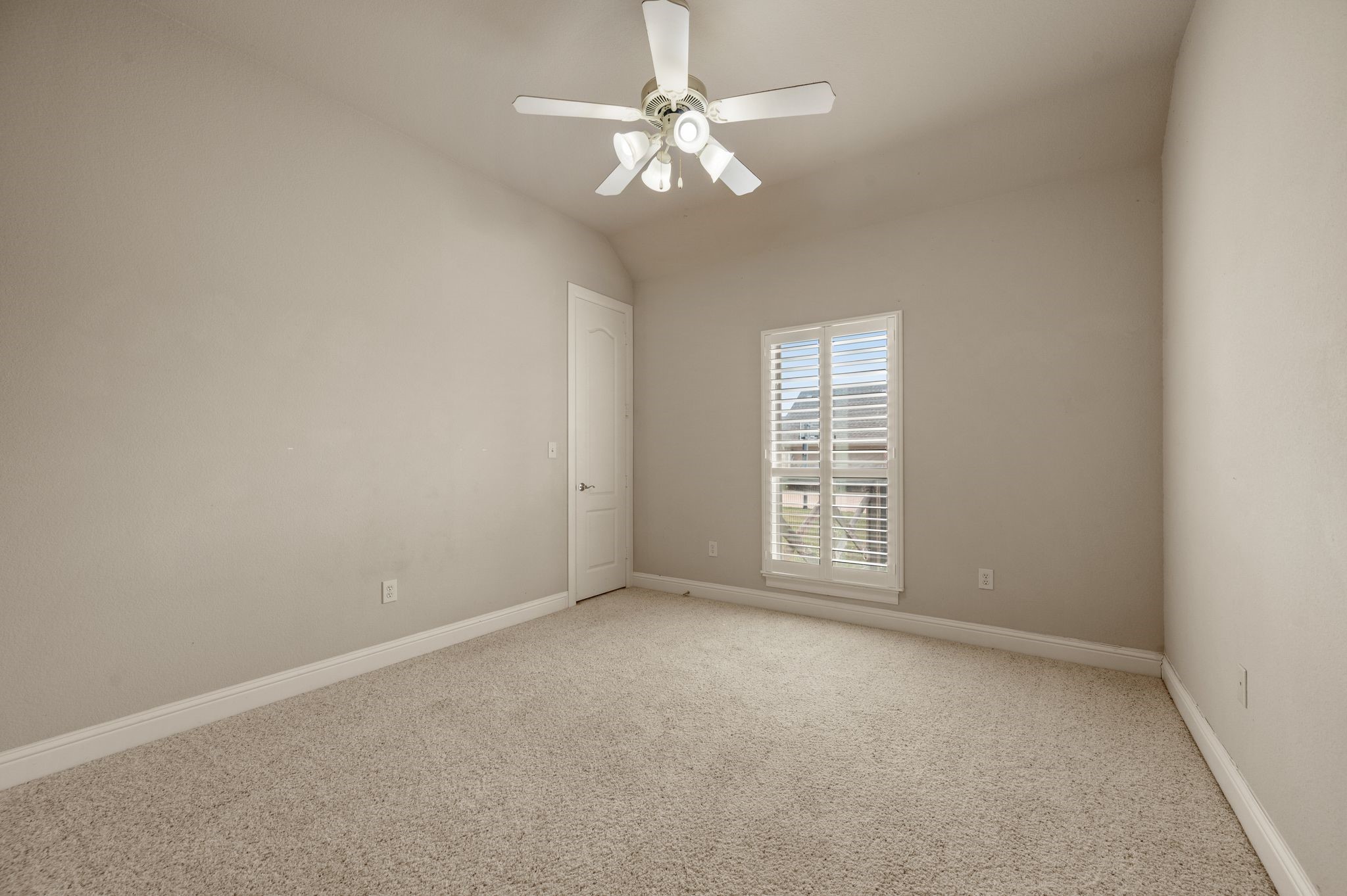 13851 Megan Drive Justin TX 76247