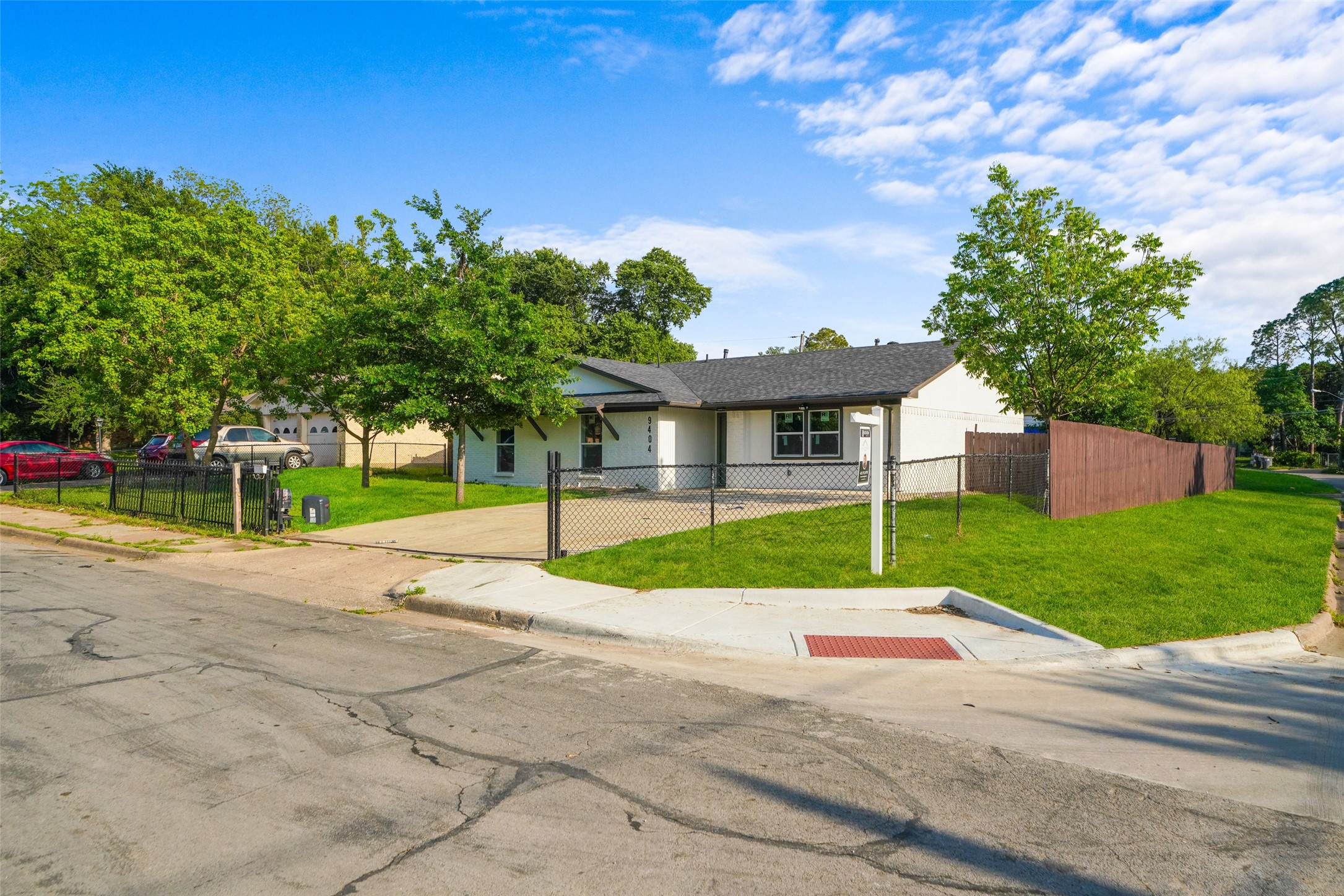 9404 Glengreen Drive Dallas TX 75217
