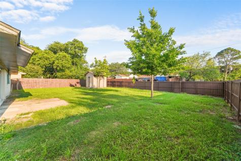 9404 Glengreen Drive Dallas TX 75217