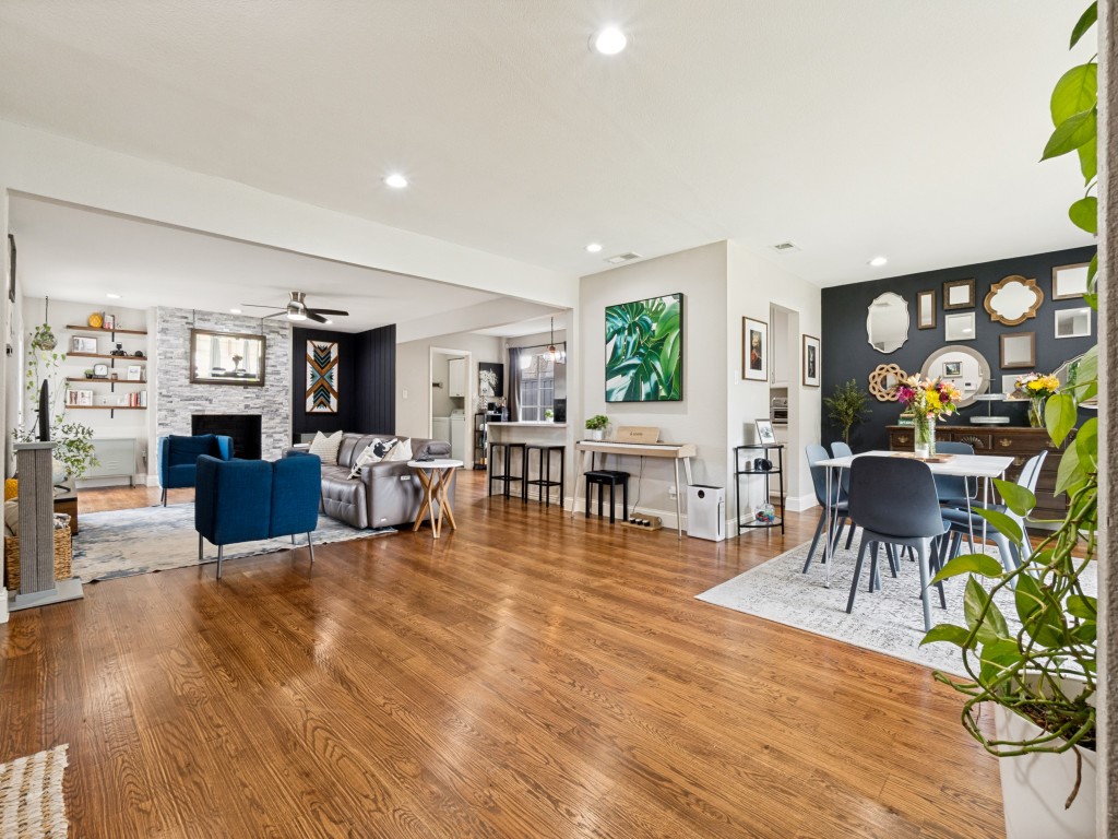 2804 Sharpview Lane Dallas TX 75228