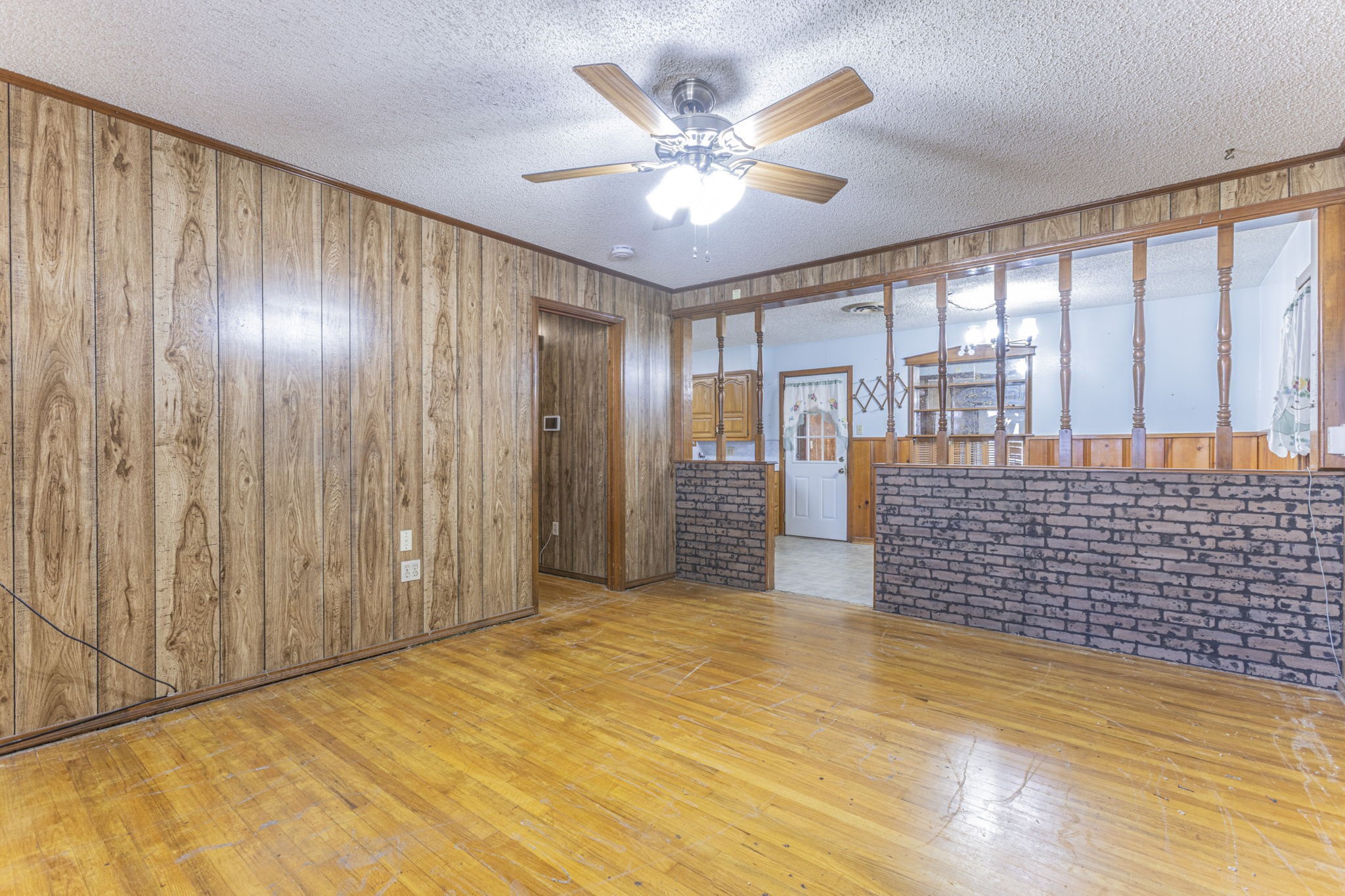 610 N Joyce Street Lacy Lakeview TX 76705