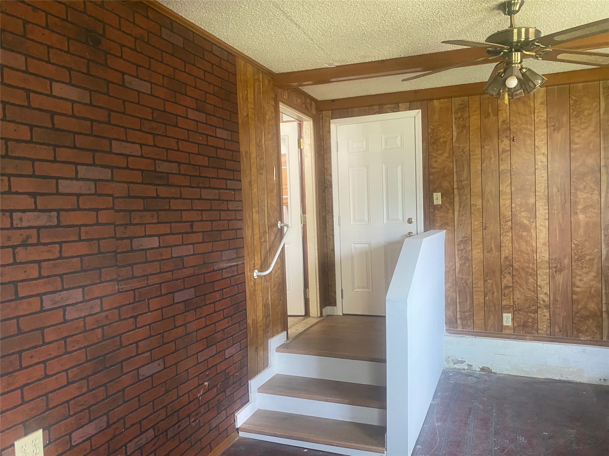 610 N Joyce Street Lacy Lakeview TX 76705