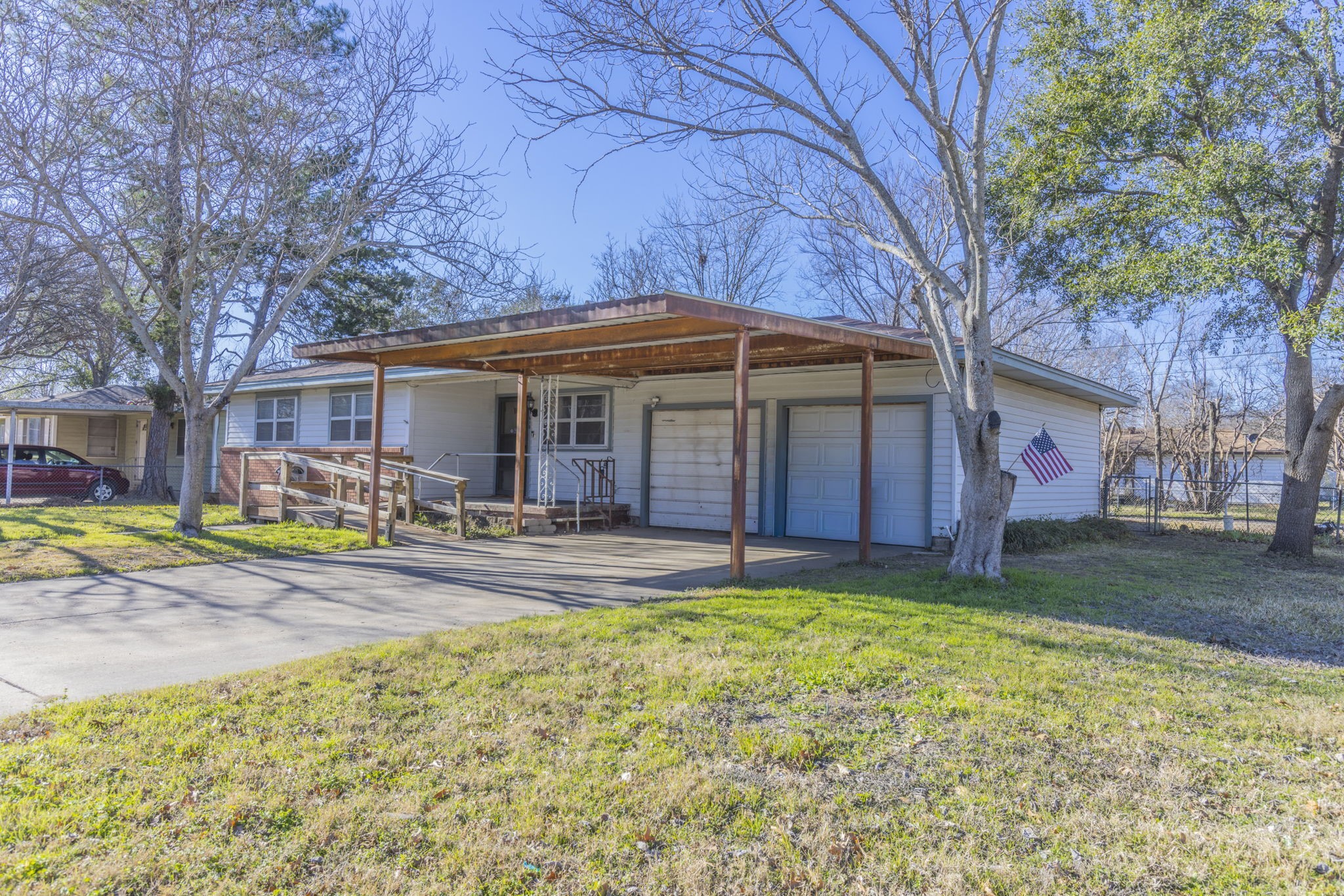610 N Joyce Street Lacy Lakeview TX 76705