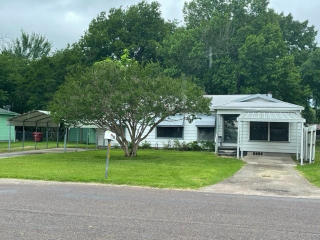 1501 Lynn Street Bonham TX 75418