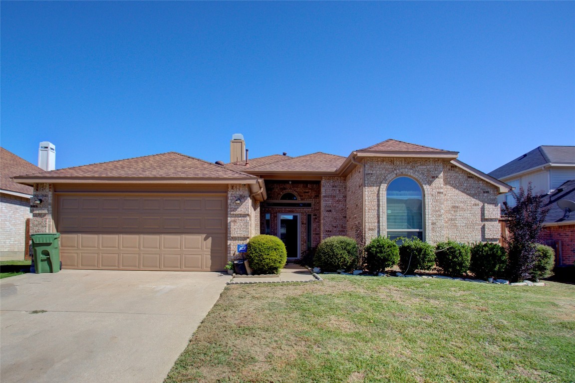 5319 La Viva Lane Arlington TX 76017