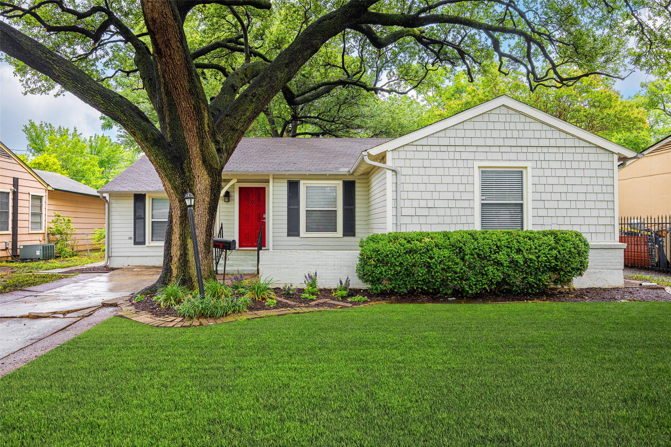 2415 Norwood Drive Dallas TX 75228