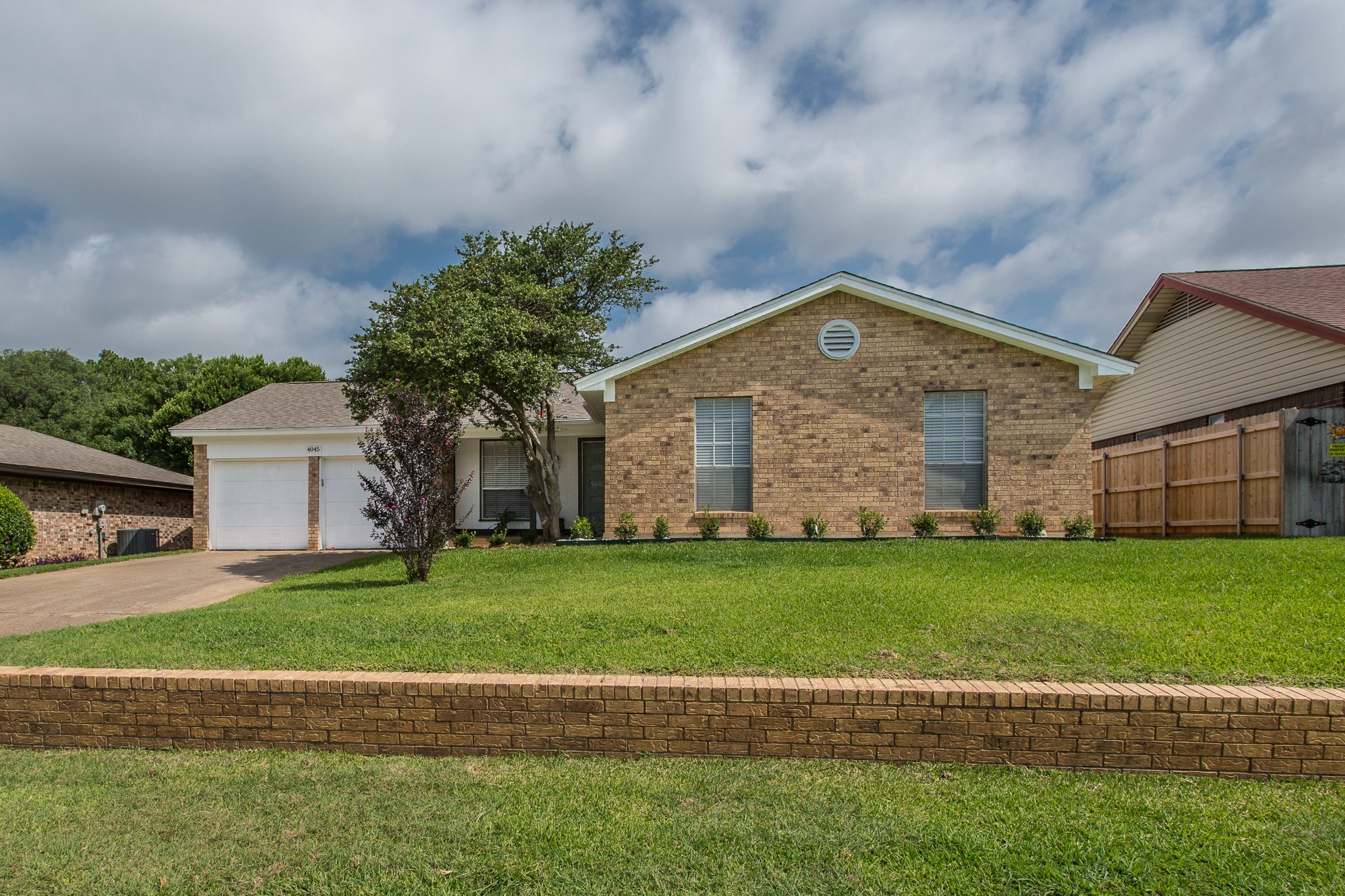 4045 Glenbrook Drive Arlington TX 76015