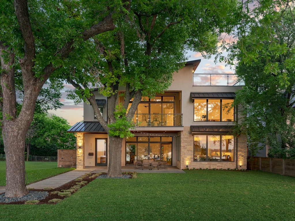 9210 W Lake Highlands Drive Dallas TX 75218