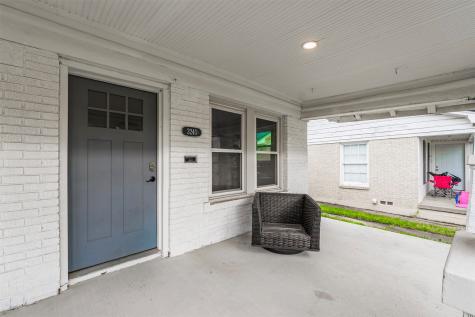 3240 Lipscomb Street Fort Worth TX 76110