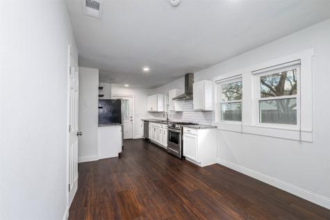3240 Lipscomb Street Fort Worth TX 76110