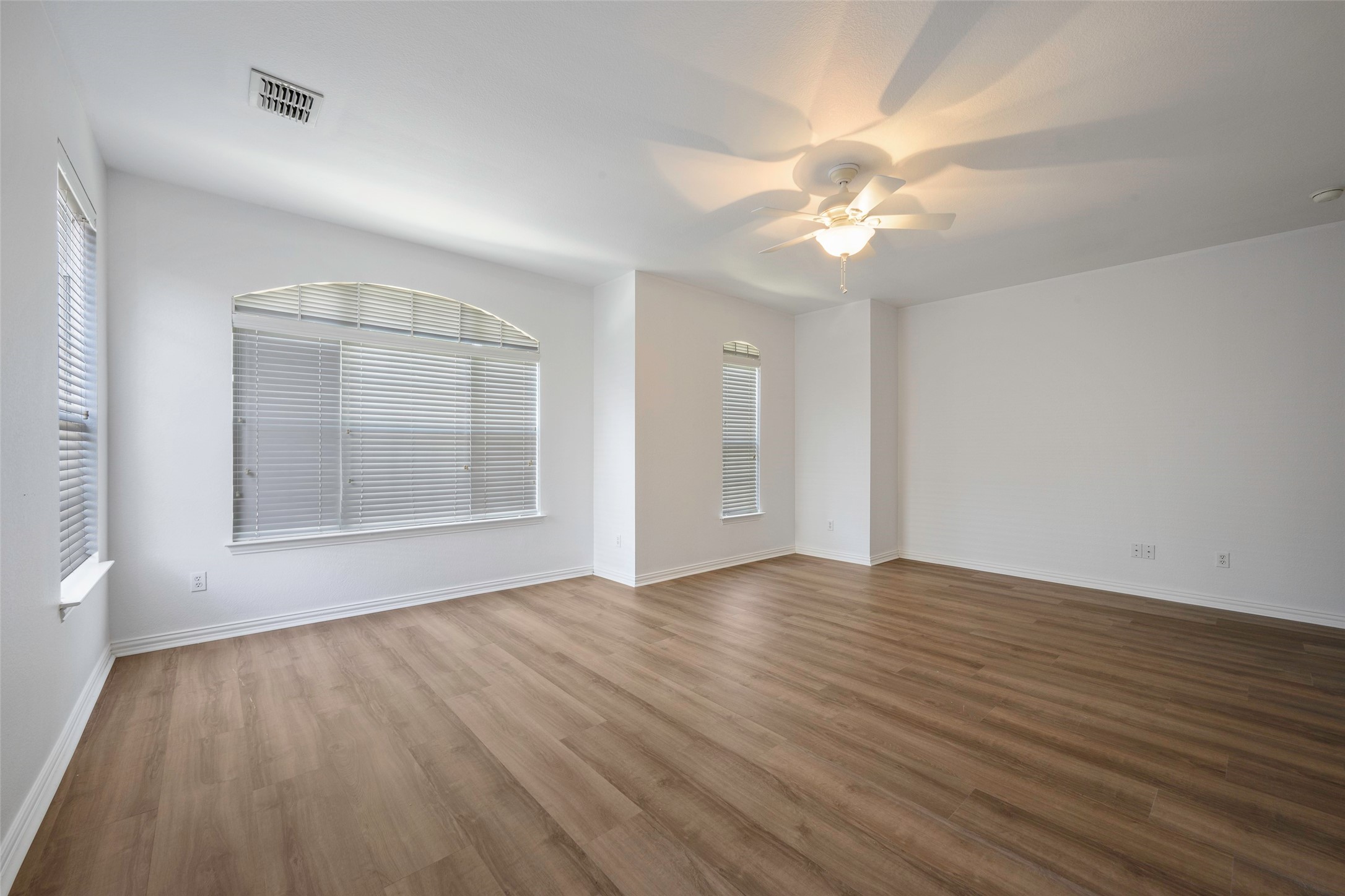 1700 Little River Court Desoto TX 75115