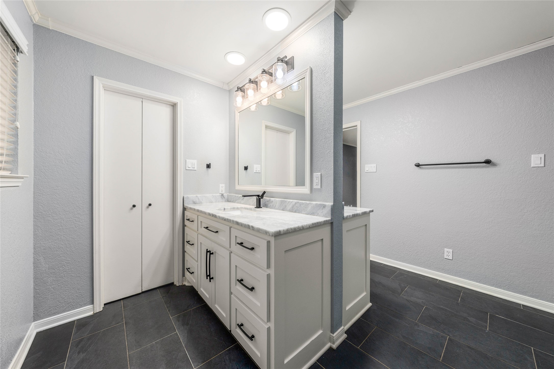 3509 Heatherstone Circle Waco TX 76708