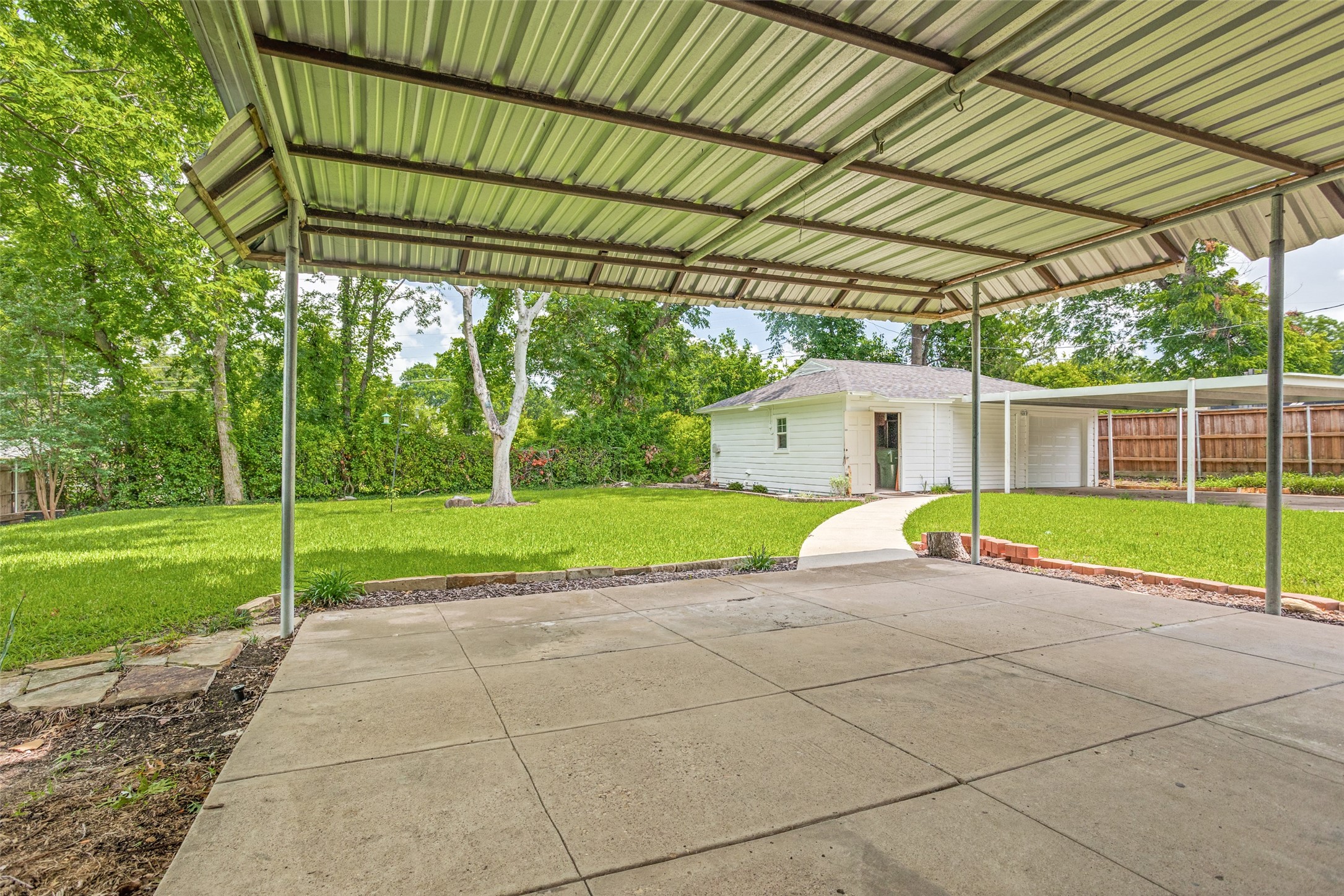 2616 Ashley Drive Garland TX 75041