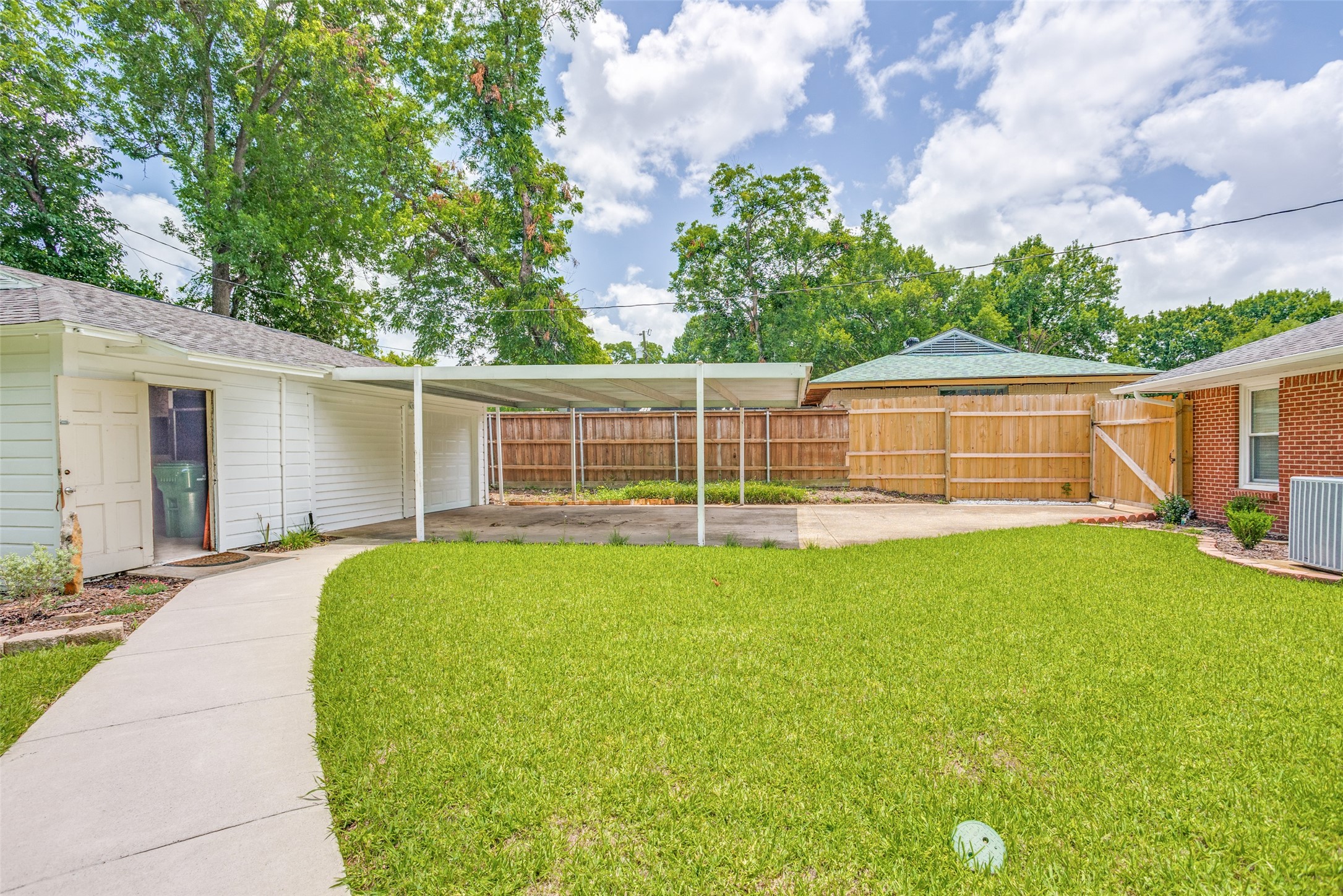 2616 Ashley Drive Garland TX 75041
