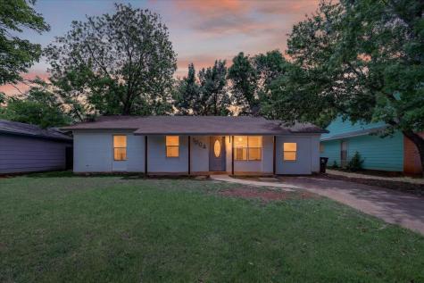 1004 Woodbrook Street Arlington TX 76011