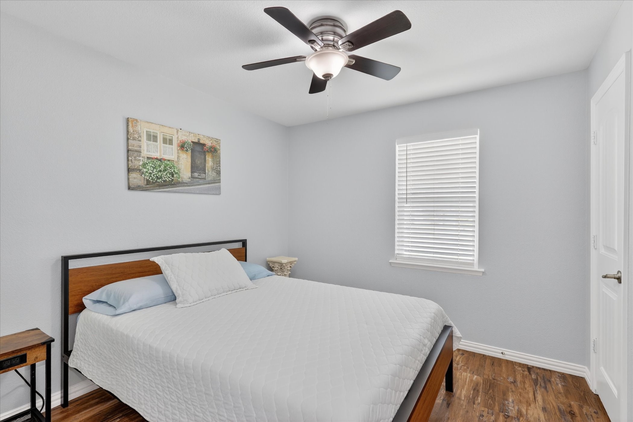 1004 Woodbrook Street Arlington TX 76011