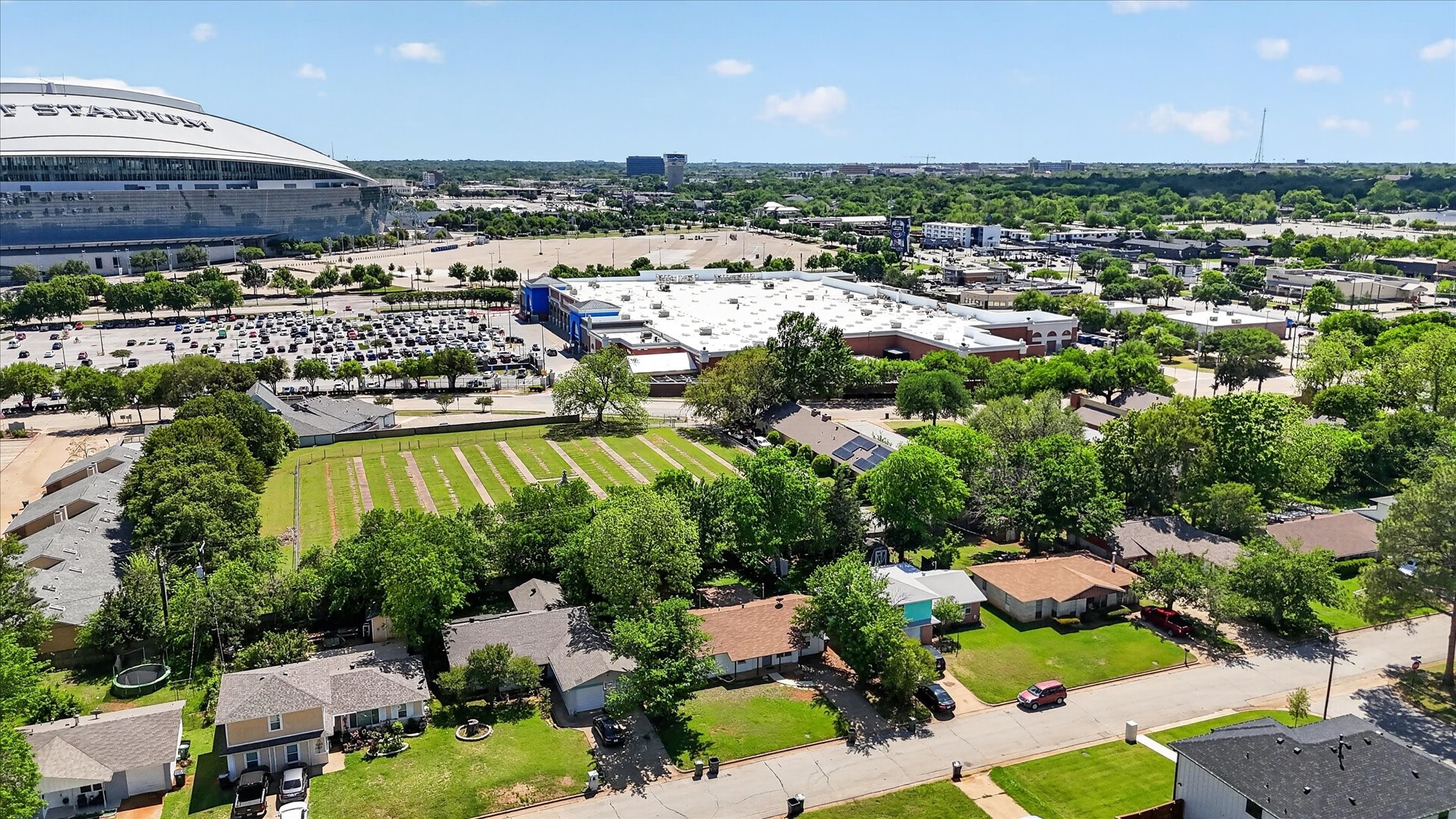 1004 Woodbrook Street Arlington TX 76011